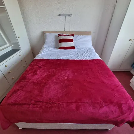 Comfortable & Modern Double منزل للإقامة